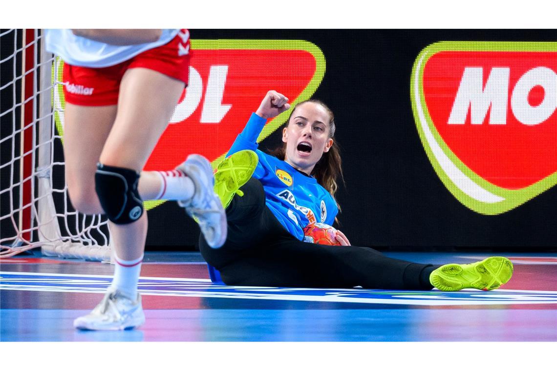 Handball-Frauen haben Bock auf EM-Kracher Trug mit zehn Paraden zum klaren Sieg gegen die Schweiz bei: Torfrau Sarah Wachter.