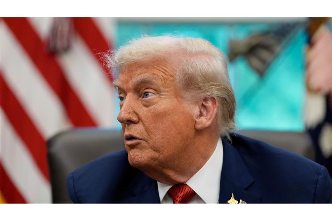 Trump droht der Hamas.