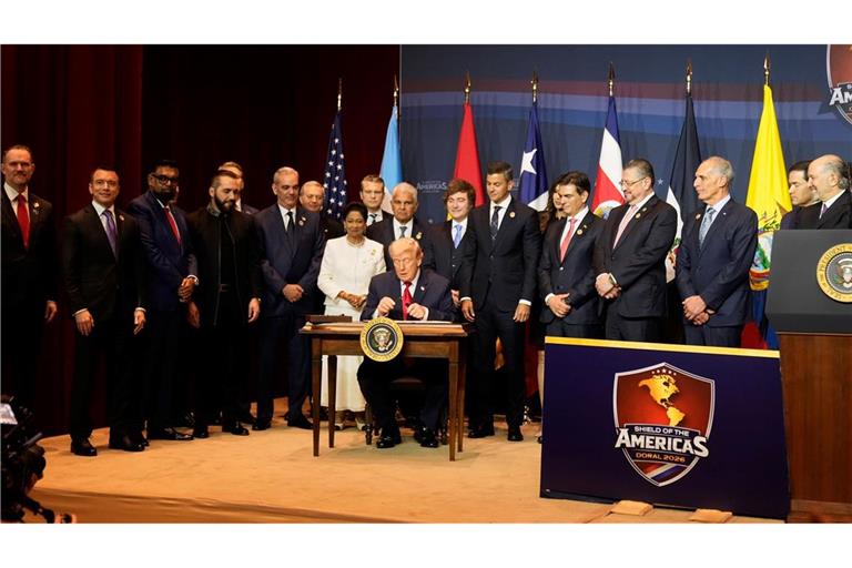 Trump empfängt Regierungschefs aus Lateinamerika und Karibik in Florida.