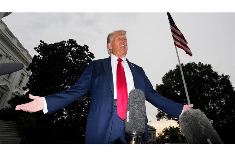 Trump fordert Israel auf, die Bombardierung des Gazastreifens zu stoppen. (Archivbild)