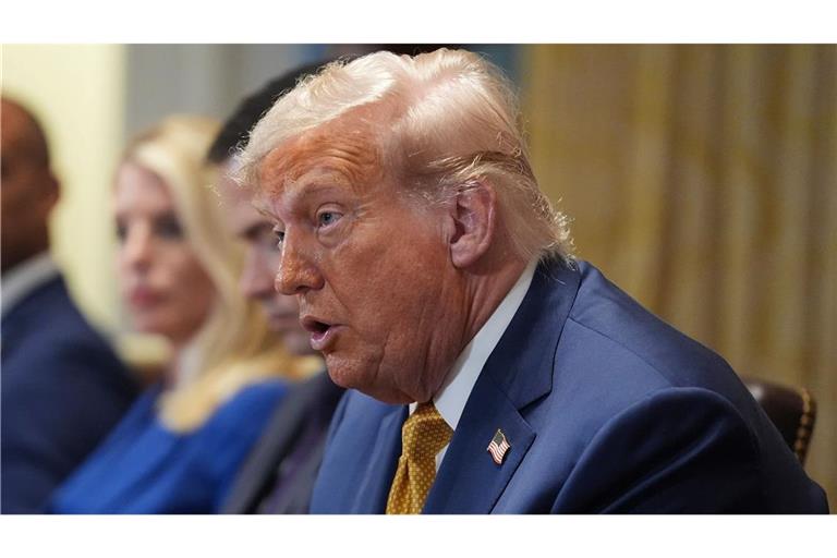 Trump kritisiert Putin.