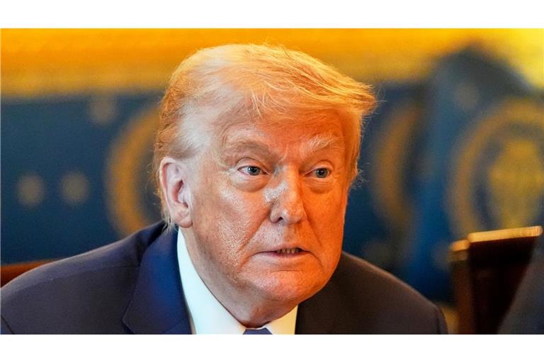 Trump sagt der Ukraine weitere Waffenlieferungen zu.