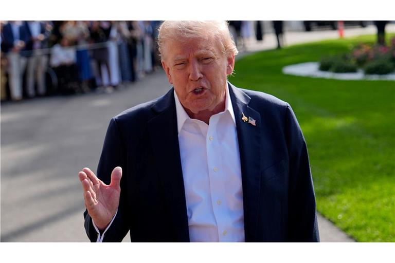 Trump und die Demokraten beschuldigen sich gegenseitig, für einen möglichen baldigen "Shutdown" verantwortlich zu sein.