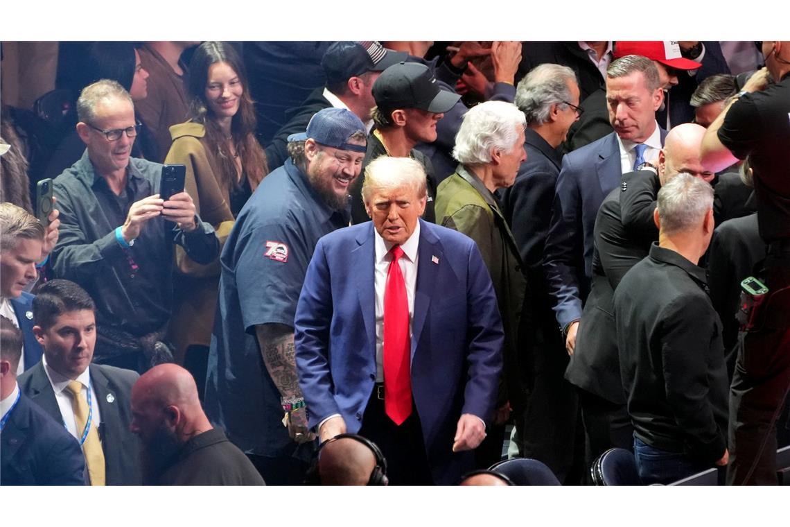 Trump und Musk bei Kampfsport-Spektakel in New York Trump und Musk bei Kampfsport-Spektakel in New York.