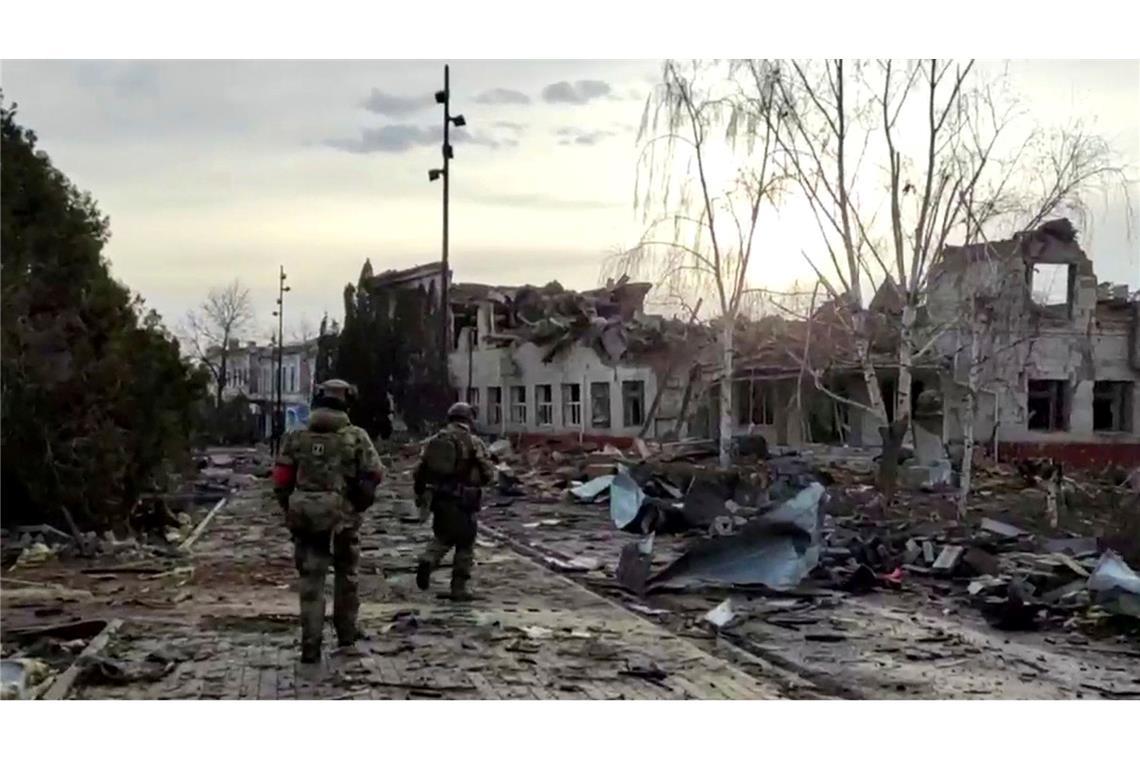 Trump und Russland behaupten, ukrainische Soldaten seien im Gebiet Kursk eingekesselt.