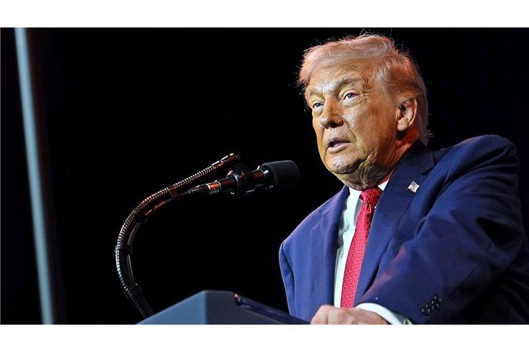 Trump verkündete die Pläne am Freitag im Weißen Haus (Archivbild).