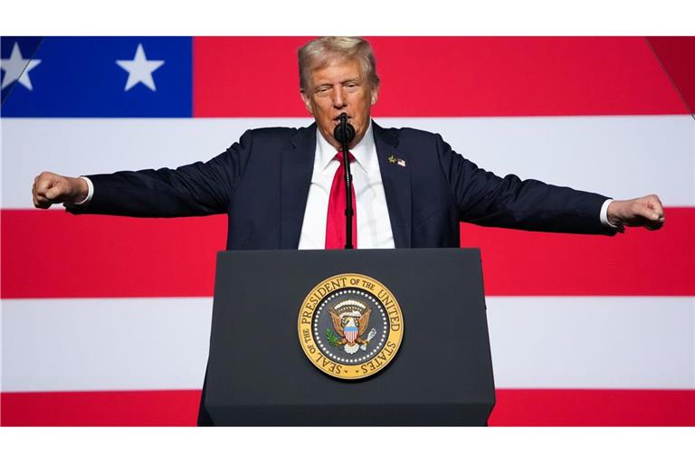 Trump wünscht, dass die Unis verbieten, was "konservative Ideen bestrafen, herabsetzen oder sogar Gewalt gegen sie anstiften könnte".