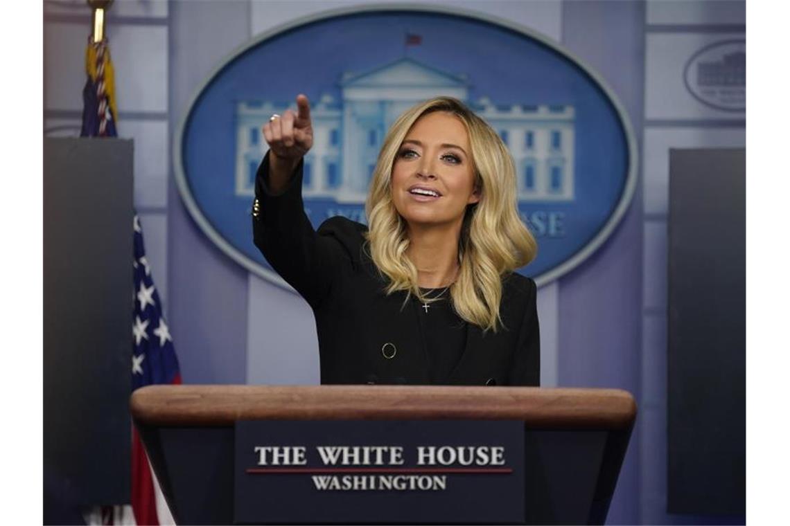 Trumps neue Sprecherin Kayleigh McEnany bei ihrer ersten Pressekonferenz im Weißen Haus. Foto: Evan Vucci/AP/dpa