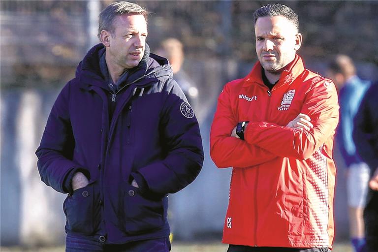 TSG-Trainer Evangelos Sbonias (rechts) blickt der Aufgabe in Heimerdingen entgegen. Foto: A. Becher