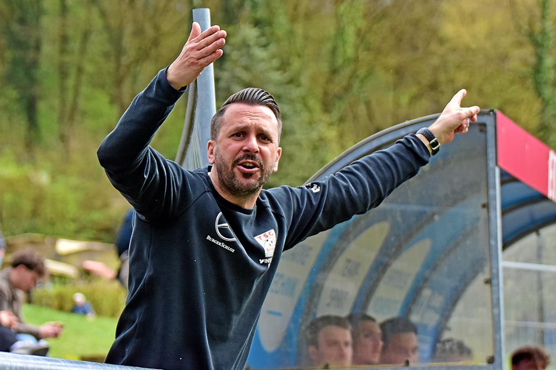 TSG-Trainer Mario Marinic fiebert dem heutigen Pokalhalbfinale entgegen, hat aber große Personalsorgen. Foto: Tobias Sellmaier