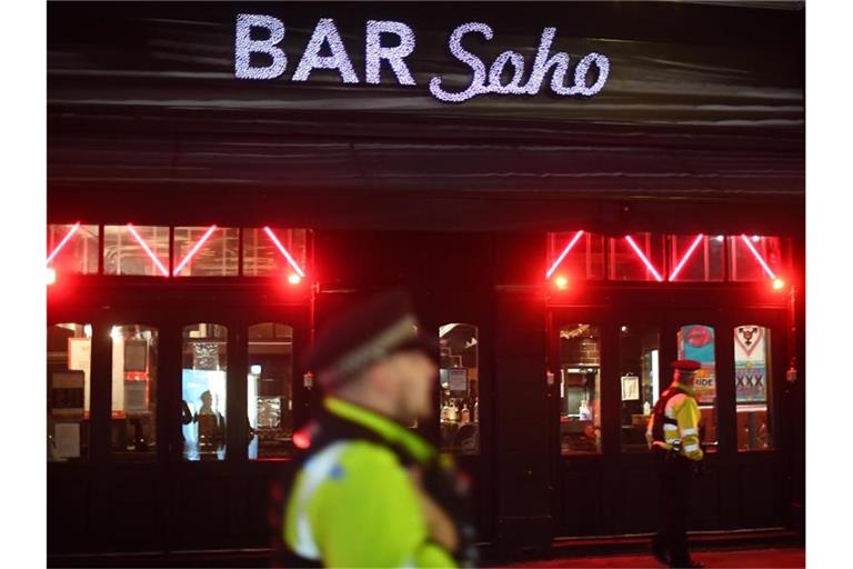 Türsteher dringend gesucht: Viele Clubs in Großbritannien haben ein Problem. Foto: Victoria Jones/PA Wire/dpa