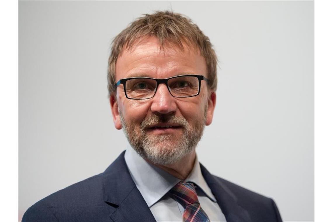 Betriebsratschef: „Tui unter Kostendruck“ Tui steht nach Überzeugung von Betriebsratschef Frank Jakobi auch mit den staatlichen Milliardenhilfen unter hohem finanziellen Druck. Foto: Swen Pförtner/dpa