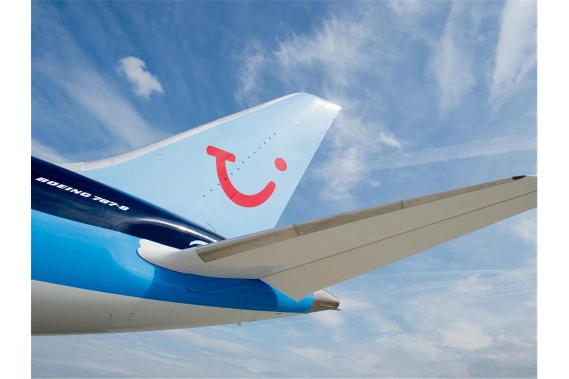Urlaub auf Mallorca: Schlechtes Gewissen fliegt nicht mit Tui zieht mit den Flügen den Beginn seiner Ostersaison auf Mallorca um etwa eine Woche vor. Foto: Julian Stratenschulte/dpa