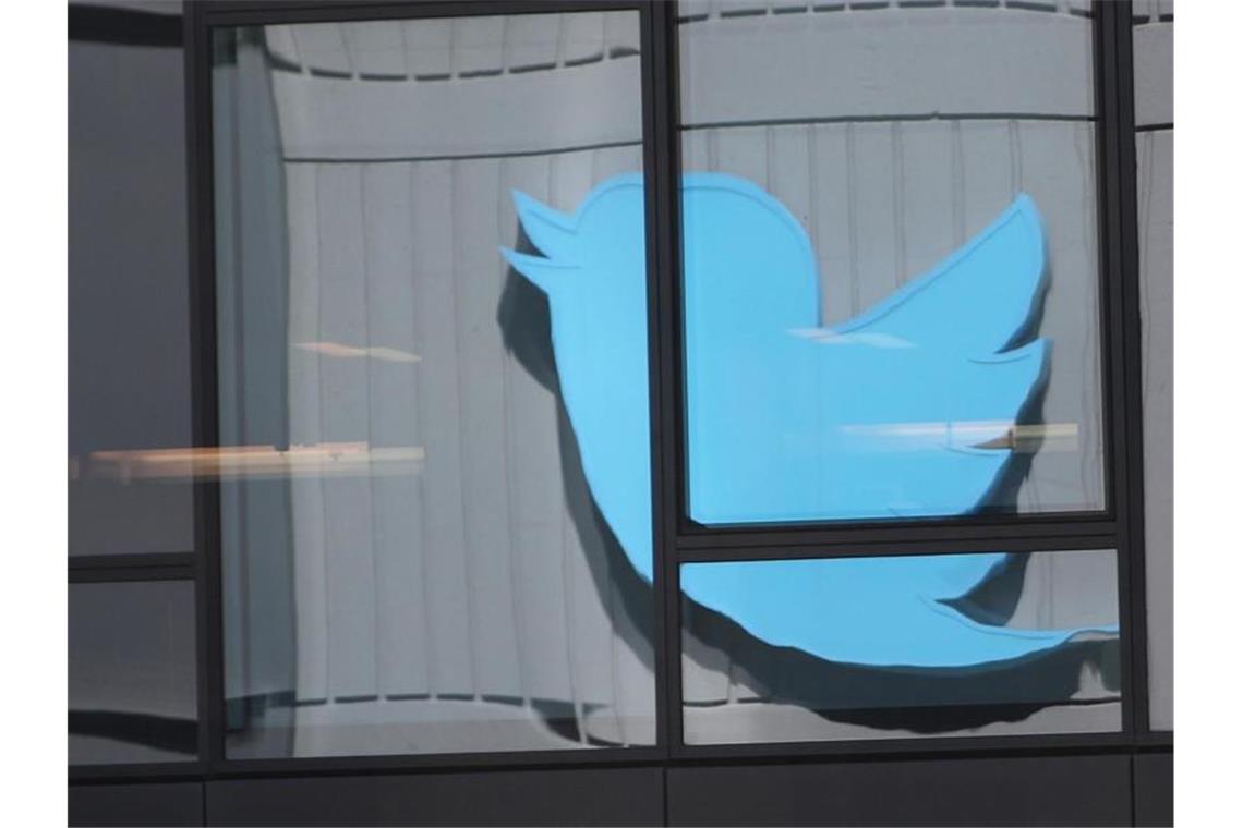 Twitter gehört zu den ersten Unternehmen, die nach Ausbruch der Corona-Krise die Mitarbeiter zum Arbeiten ins Homeoffice geschickt haben. Foto: Christoph Dernbach/dpa