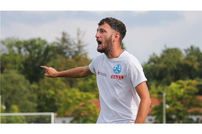 U-19-Trainer Harun Gülcan musste die Überlegenheit des FC Bayern anerkennen.   
Foto:  Baumann