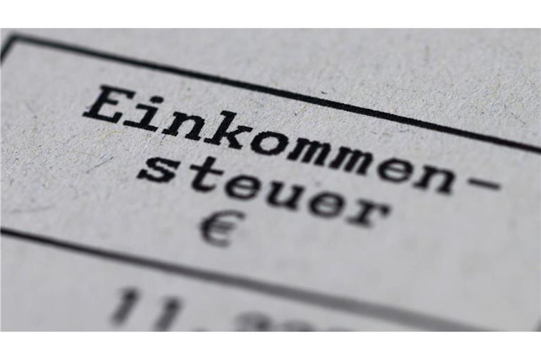 Über 80 Prozent der deutschen Unternehmen finden laut einer Befragung des Ifo-Instituts im Auftrag der Stiftung Familienunternehmen auch die Steuern für ihre Arbeitnehmer zu hoch. (Symbolbild)