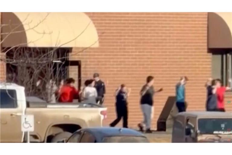 Über das Motiv wird noch gerätselt.