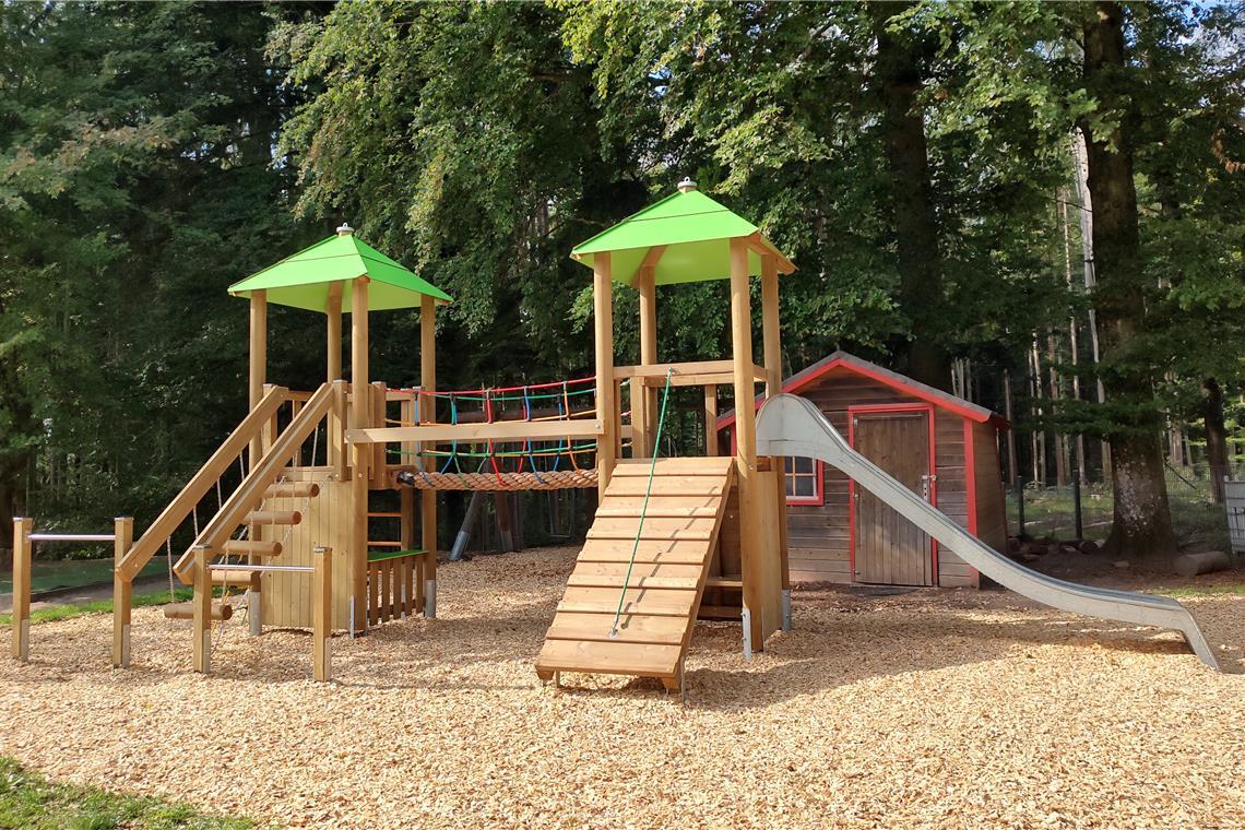 Über ein neues Klettergerüst können sich die Kinder in Althütte freuen. Foto: privat