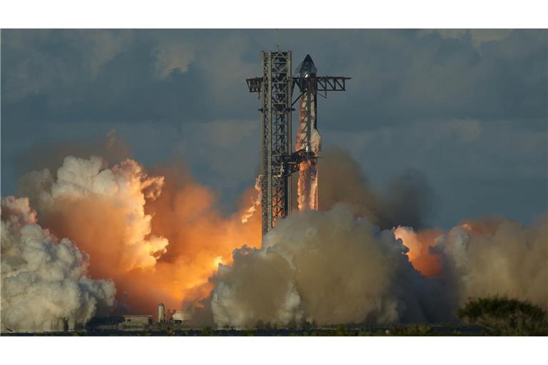 Über einen Börsengang von SpaceX wird schon lange spekuliert. (Archivbild)