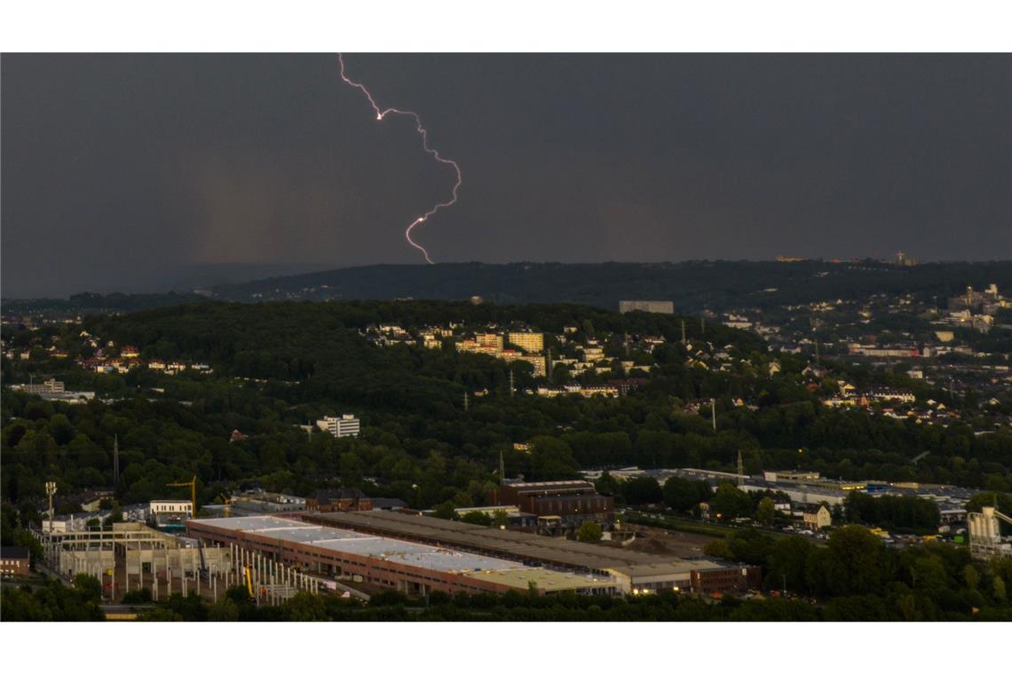 Über NRW zogen am Freitag heftige Gewitter.