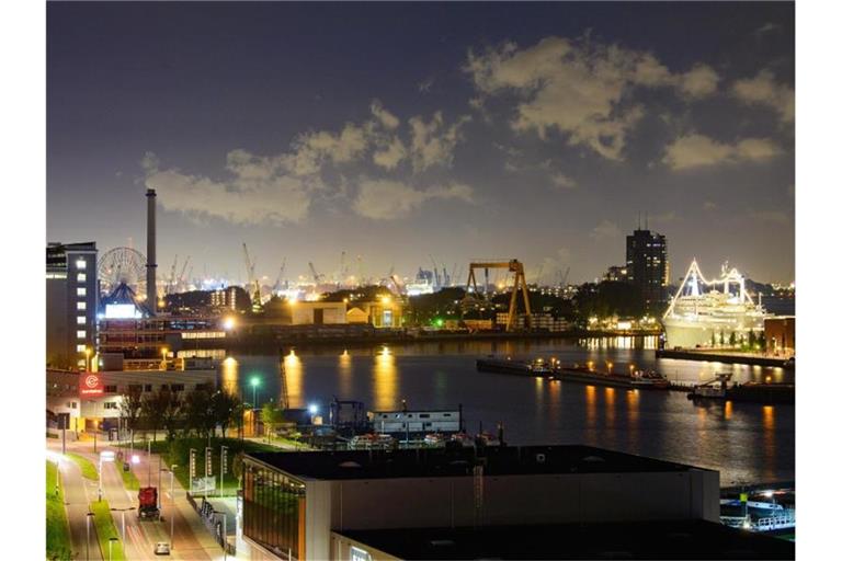 Über Rotterdam kommen große Menge Drogen nach Europa. Foto: Soeren Stache/dpa-Zentralbild/dpa