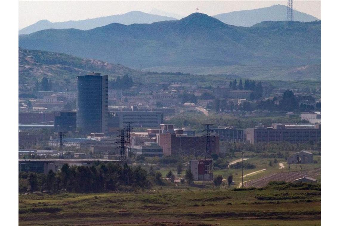 Nordkorea sprengt Verbindungsbüro an Grenze zu Südkorea Überblick über die nordkoreanische Grenzstadt Kaesong. Foto: YONHAP/EPA/dpa