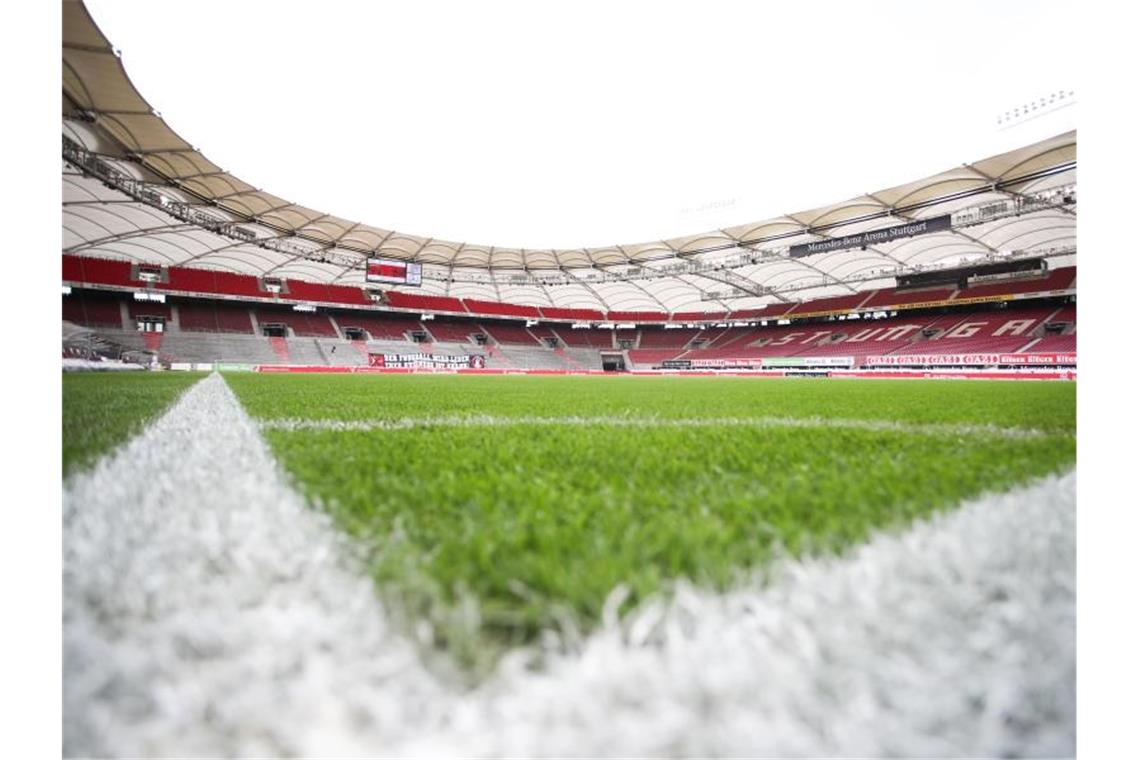 Anton und Kobel unterschreiben beim VfB Übersicht der leeren Mercedes-Benz Arena. Foto: Tom Weller/dpa-Pool/dpa/Archivbild