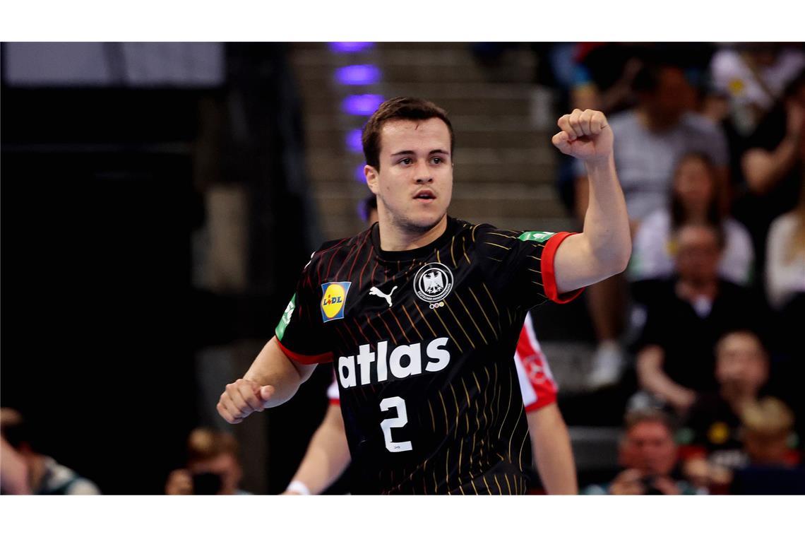 Deutsche Handballer mit Neu-Kapitän Julian Köster zum Kantersieg Überzeugte nach der Pause: Der gebürtige Reutlinger Tim Freihöfer.