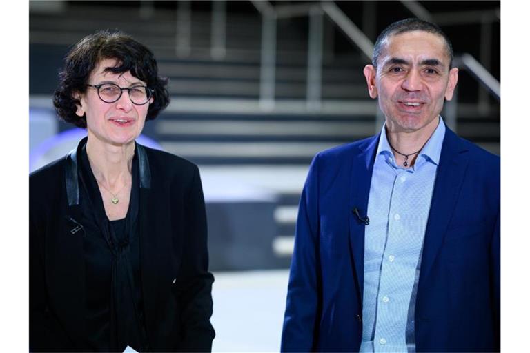 Ugur Sahin und seine Frau Özlem Türeci, die Gründer des Mainzer Corona-Impfstoff-Entwicklers Biontech. Foto: Bernd von Jutrczenka/dpa-Pool/dpa