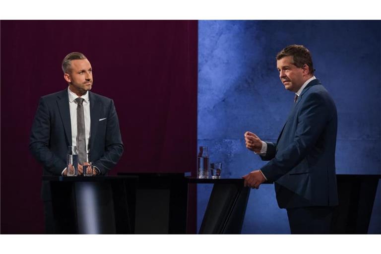 Ulrich Siegmund (l), Spitzenkandidat der AfD und Sven Schulze, Ministerpräsident von Sachsen-Anhalt und Spitzenkandidat der CDU diskutieren in der MDR-Wahlarena während der Sendung "Fakt ist!".