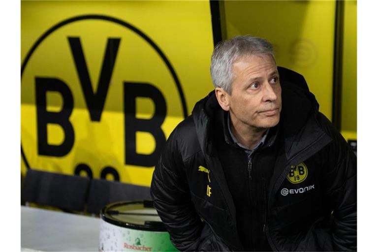 Um die Zukunft von Dortmunds Trainer Lucien Favre gibt es erneut Diskussionen. Foto: Bernd Thissen/dpa