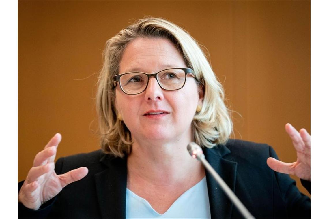 Beim Klimapaket der Regierung zeichnen sich Kompromisse ab Umweltministerin Svenja Schulze (SPD) deutet Kompromissbereitschaft bei ihrem Modell eines CO2-Preises an. Foto: Kay Nietfeld
