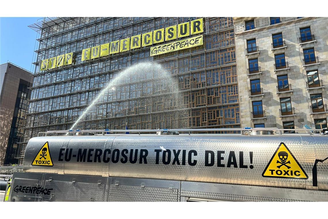 Botschaft an Trump: EU startet Abstimmung über Mercosur-Deal Umweltschützer sehen das Abkommen kritisch und haben in der Vergangenheit bereits häufig protestiert. (Archivbild)