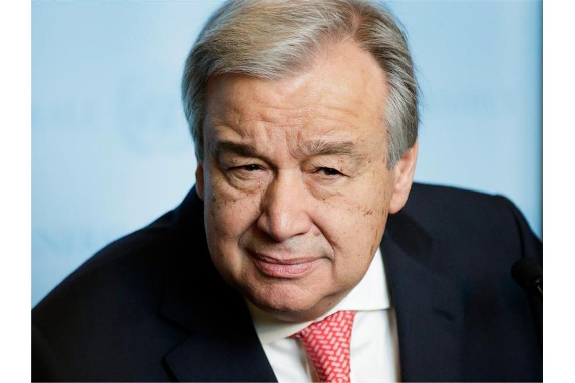 Tödlicher Angriff auf Migranten: Libyen will Lager schließen UN-Generalsekretär Antonio Guterres fordert alle Konfliktparteien dazu auf, sich an geltendes humanitäres Recht zu halten. Foto: Justin Lane/epa