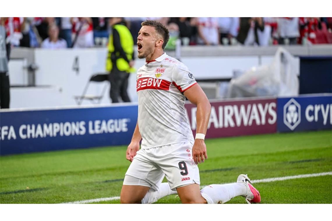 Und als wäre das 2:1 nicht schon Grund genug zum Feiern, ...