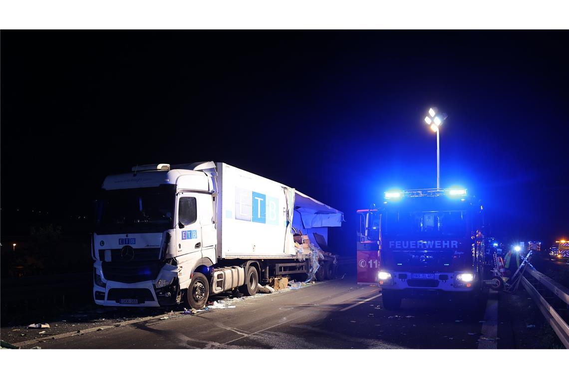 Tankwagen fängt Feuer – Ersthelfer stirbt in Klinik Unfall auf der A70 bei Eltmann