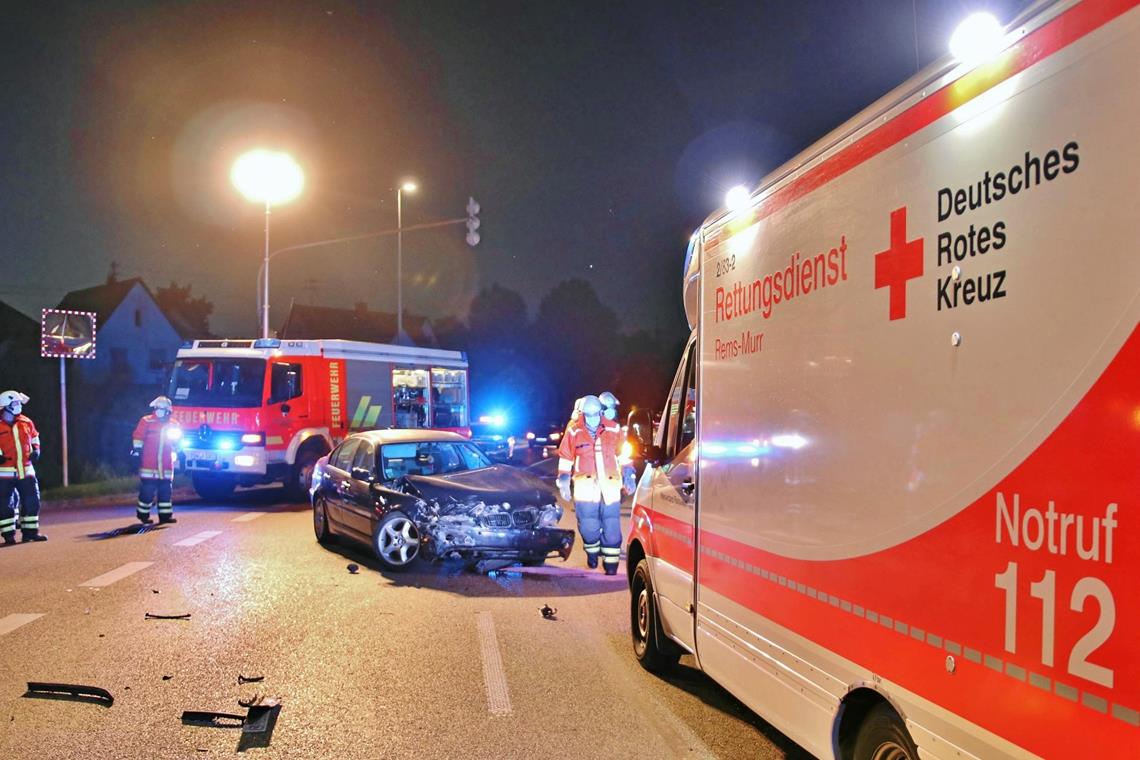Zusammenstoß auf der B14 Unfall auf der B14 in Maubach. Foto: 7aktuell/K. Lermer