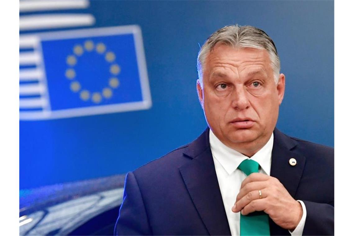 Ungarns Ministerpräsident Viktor Orban trifft zum EU-Gipfel im Gebäude des Europäischen Rates ein. Foto: John Thys/AFP Pool/AP/dpa