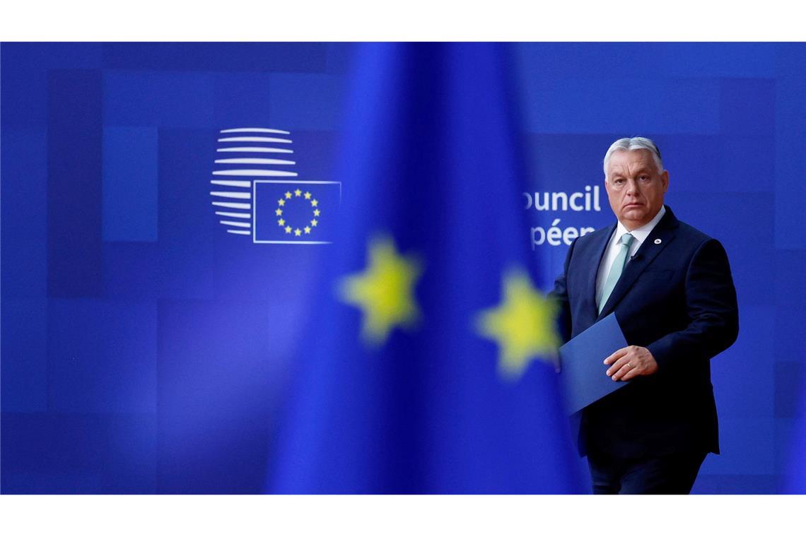 Ungarns scheidender Ministerpräsident Viktor Orban hat sein Veto gegen ein milliardenschweres EU-Darlehen zurückgezogen. (Archivbild)