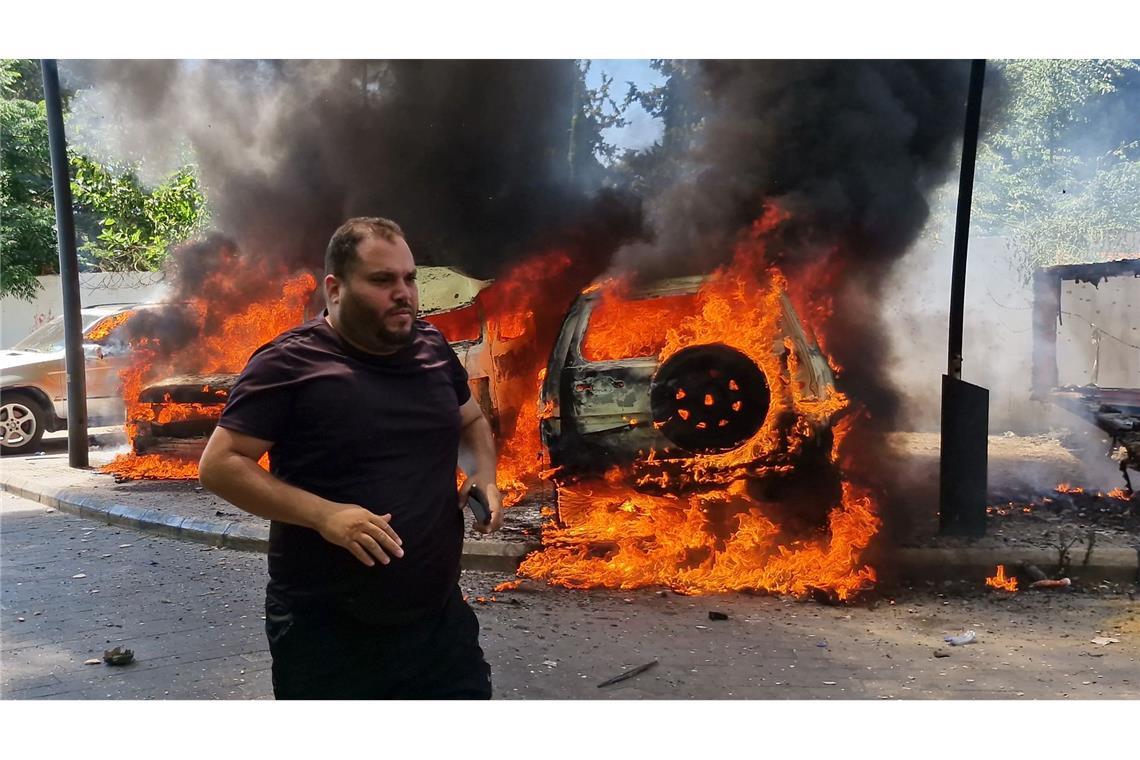 Ungeachtet einer Waffenruhe greifen sich Israel und die Hisbollah weiterhin gegenseitig an.