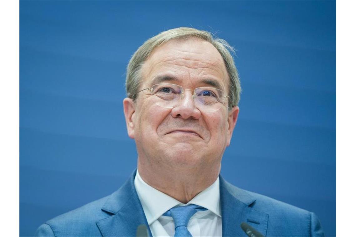 Umfrage: Union holt auf, SPD stabil - viele unentschlossen Union-Kanzlerkandidat Armin Laschet: Eine neue Umfrage sieht die Union bei 21 Prozent. Foto: Kay Nietfeld/dpa