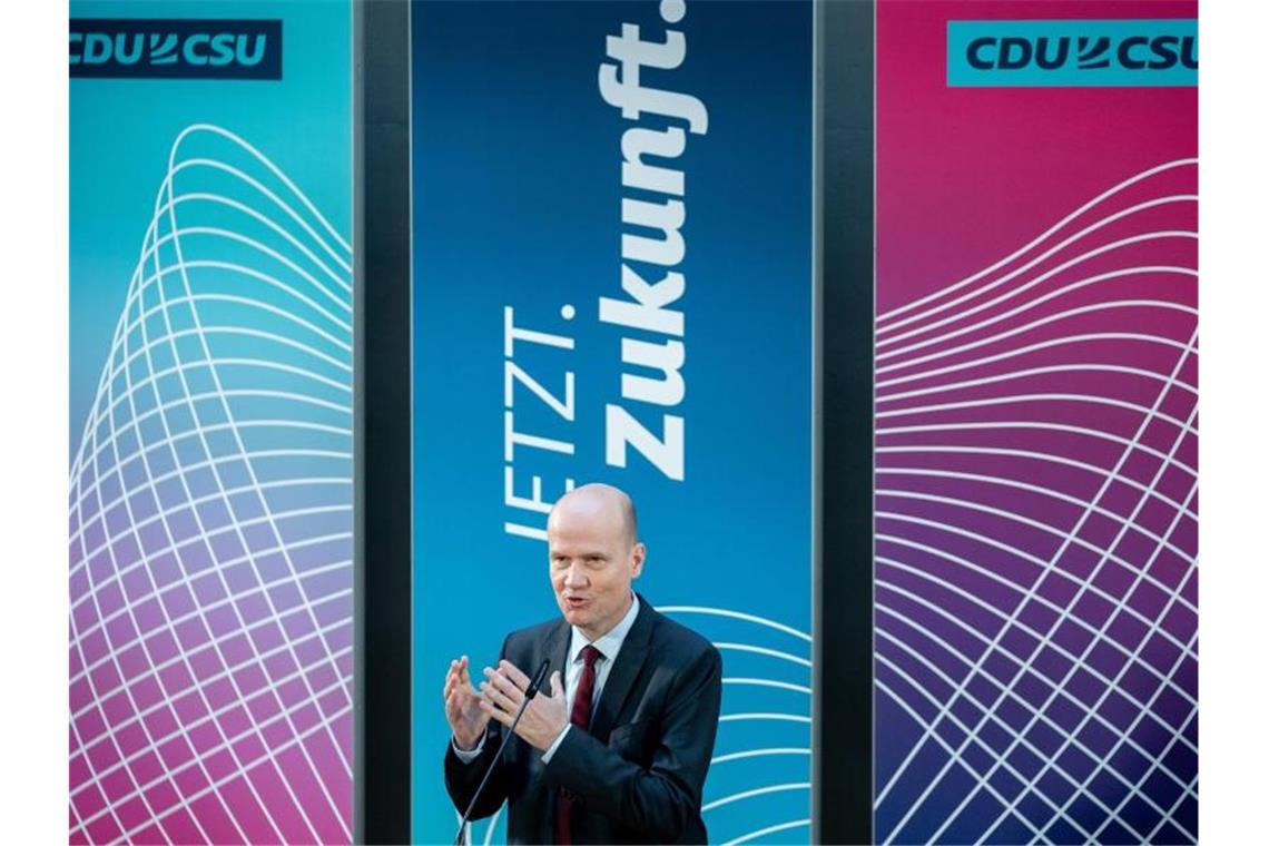 Bundestag soll „Begleitgremium“ zu Corona bekommen Unionsfraktionschef Ralph Brinkhaus: „Die exekutiven Entscheidungen werden weiter von der Exekutive getroffen.“. Foto: Kay Nietfeld/dpa