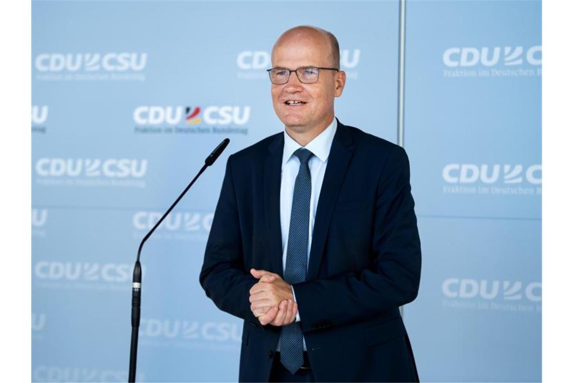 Brinkhaus zu CDU-Vorsitz: Lösung vor Parteitag das Beste Unionsfraktionschef Ralph Brinkhaus würde gerne früher einen CDU-Vorsitzenden küren. Foto: Bernd von Jutrczenka/dpa