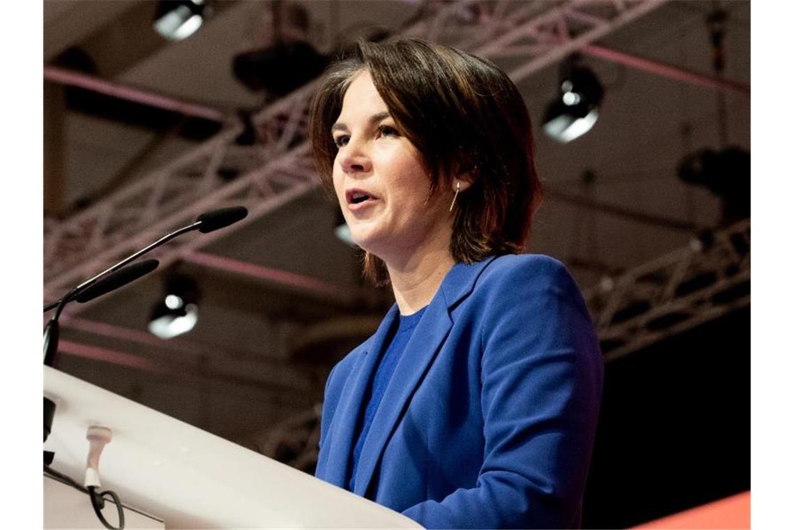 Koalitionsverhandlungen: Die Ampel-Harmonie bröckelt „Uns ist wichtig, dass wir in diesen Koalitionsgesprächen sagen, was sind die entscheidenden Stellschrauben“: Annalena Baerbock. Foto: Demy Becker/dpa