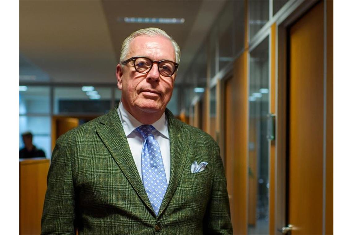 Ärzte für Krisen-Puffer bei Kliniken-Kapazitäten „Unser Gesundheitssystem funktioniert in der aktuellen Krise ausgesprochen gut“, betont Klaus Reinhardt. Foto: Gregor Fischer/dpa