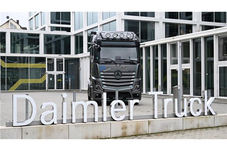 Unsichere Aussichten: Daimler Truck kürzt Prognose. (Archivbild)