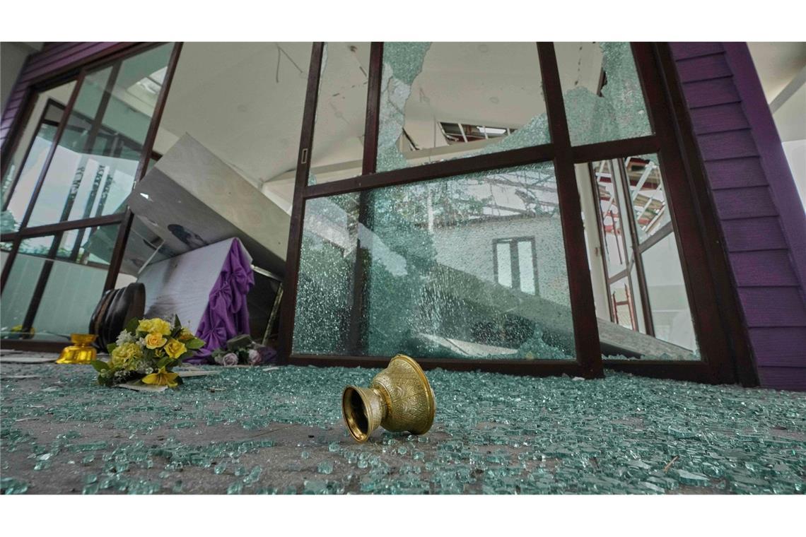 Neue Kämpfe an Grenze zwischen Thailand und Kambodscha Unter anderem wurde in Thailand ein Krankenhaus getroffen.