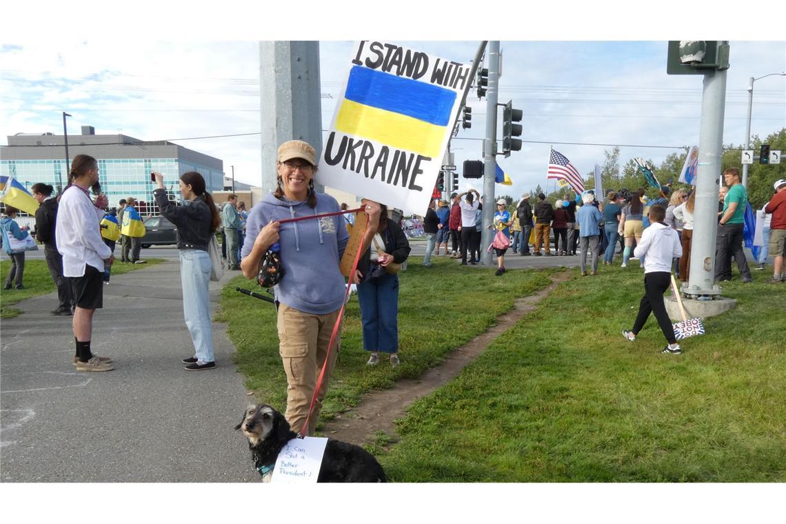 Unter den Demonstranten: auch der ein oder andere Hund.