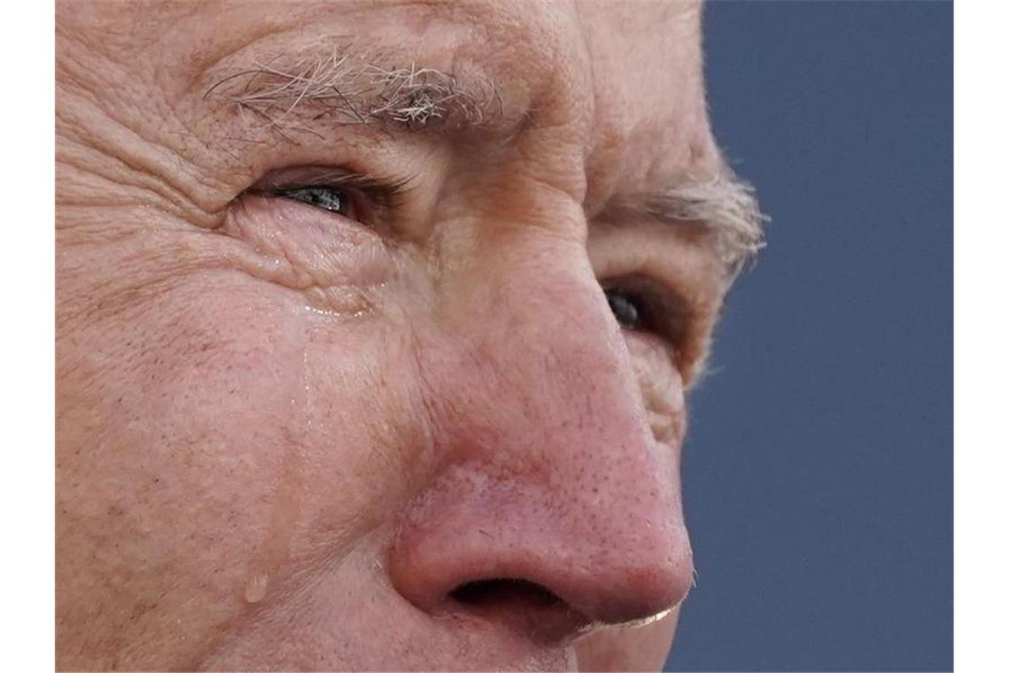 Unter Tränen verabschiedet sich Joe Biden von seinem Heimatstaat Delaware. Heute wird er als neuer US-Präsident vereidigt. Foto: Evan Vucci/AP/dpa