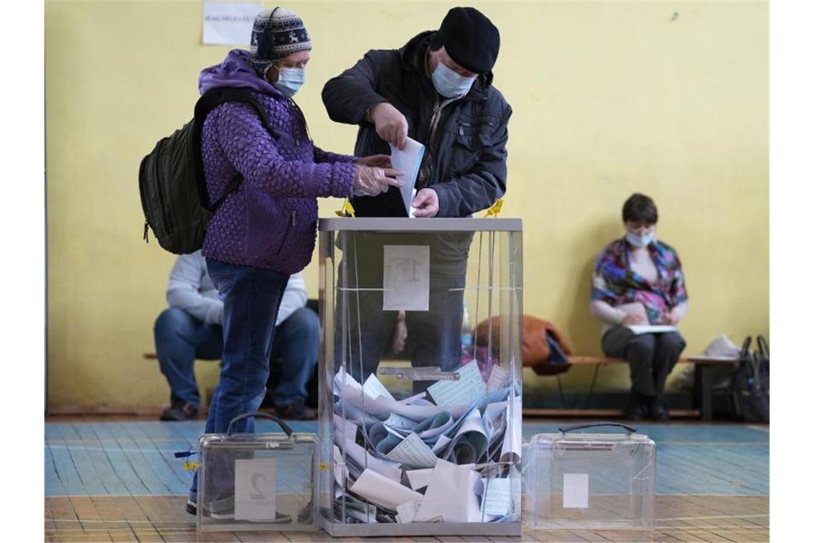 Russlands Wahlkommission will Beschwerden prüfen